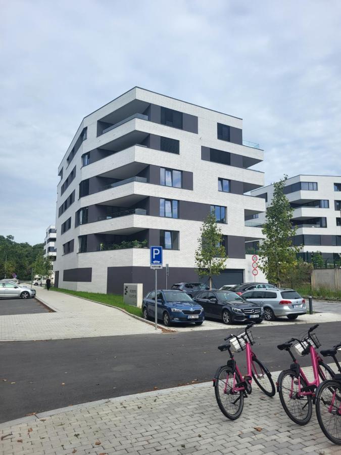 New Apartment In Karlin, Praha 8, Close To Center Екстериор снимка