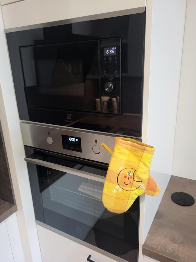 New Apartment In Karlin, Praha 8, Close To Center Екстериор снимка