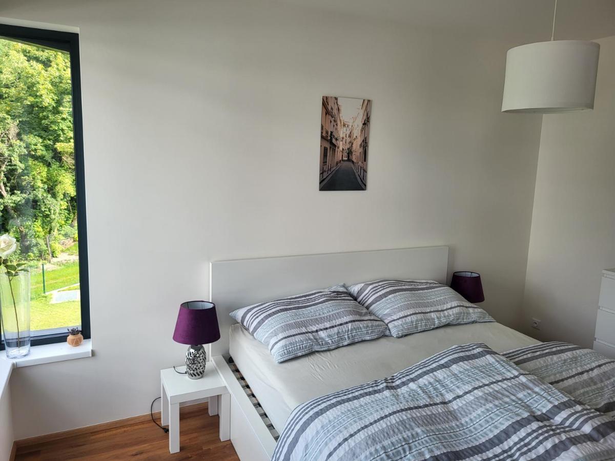 New Apartment In Karlin, Praha 8, Close To Center Екстериор снимка